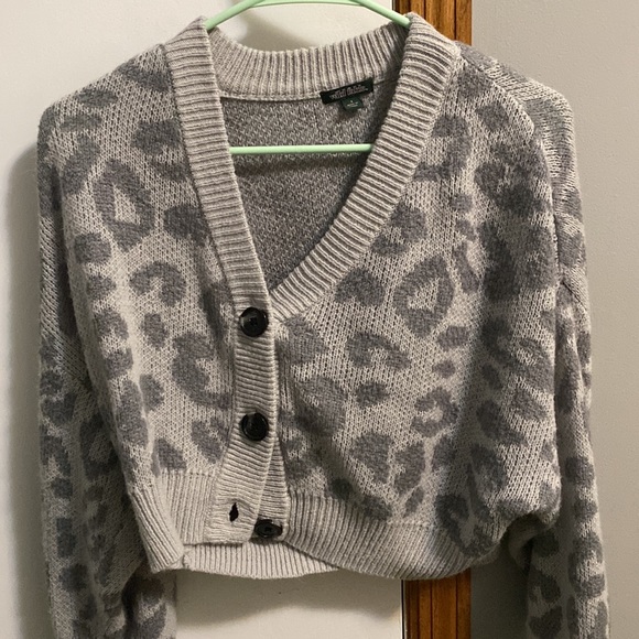 HUGE BUNDLE. Sweaters + long sleeves. All in perfect condition. - Picture 13 of 15